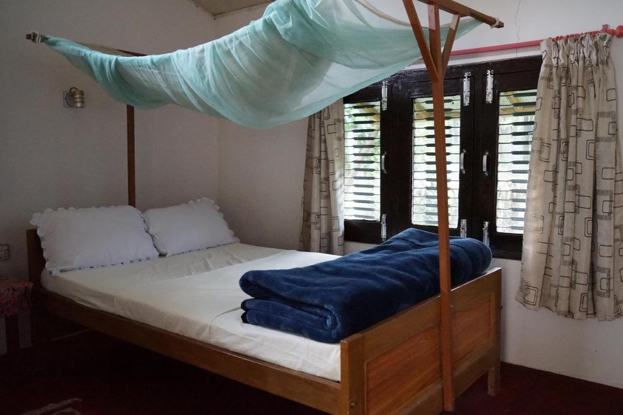 Forest Hideaway Resort Pvt Ltd Bardiya Exteriör bild
